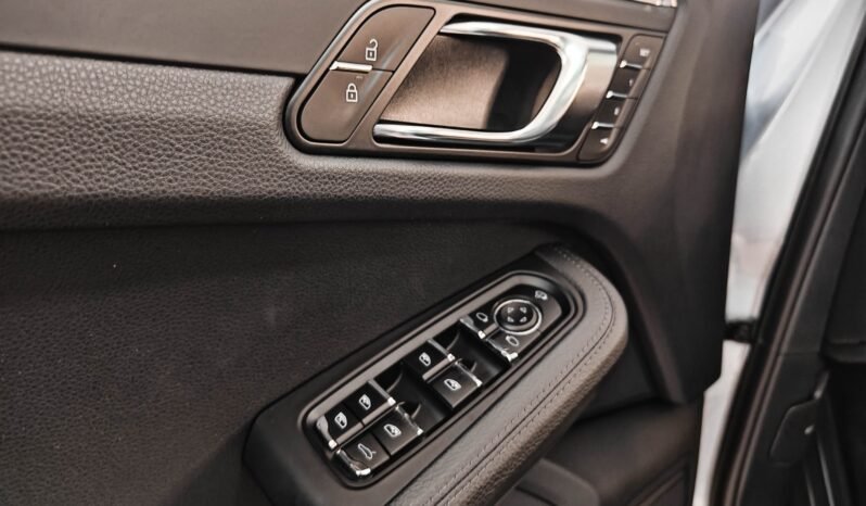 Porsche Macan 2.0 265cv Auto pieno