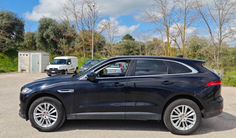 Jaguar F-Pace 2.0D 180 cv AWD Portfolio auto pieno