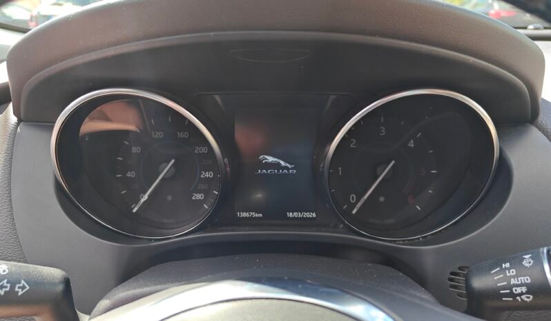 Jaguar F-Pace 2.0D 180 cv AWD Portfolio auto pieno