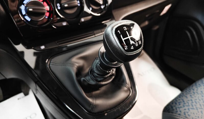 Lancia Ypsilon 1.0 Hybrid Gold Plus pieno
