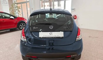 Lancia Ypsilon 1.0 Hybrid Gold Plus pieno