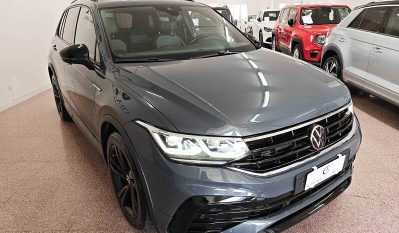 Volkswagen Tiguan 2.0 TDI 150cv R-Line DSG pieno