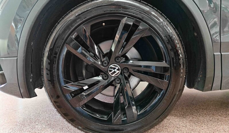 Volkswagen Tiguan 2.0 TDI 150cv R-Line DSG pieno