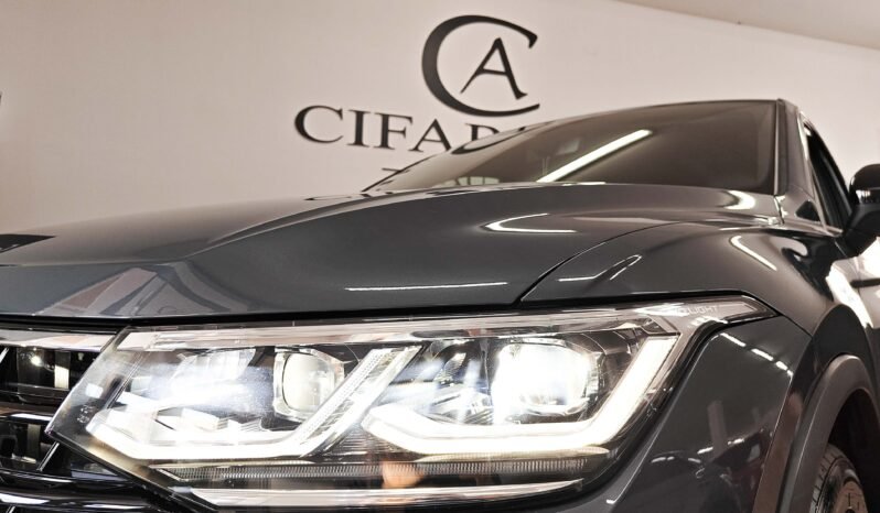 Volkswagen Tiguan 2.0 TDI 150cv R-Line DSG pieno