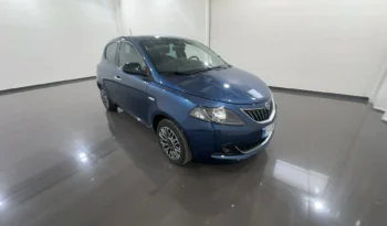 Lancia Ypsilon 1.0 Hybrid Gold Plus pieno