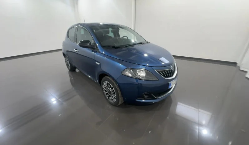 Lancia Ypsilon 1.0 Hybrid Gold Plus pieno