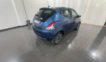 Lancia Ypsilon 1.0 Hybrid Gold Plus pieno