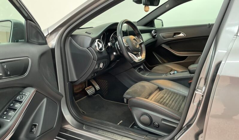 Mercedes-Benz Classe A180d AMG 115 cv auto pieno