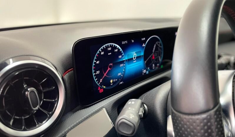 Mercedes-Benz Classe A180d AMG 115 cv auto pieno