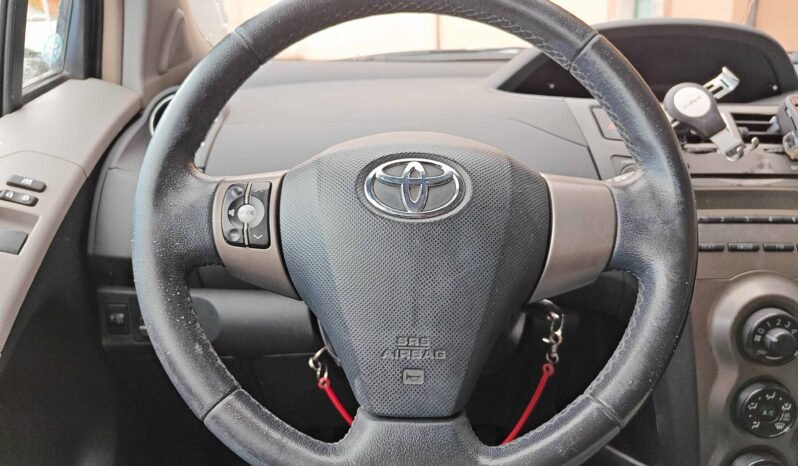Toyota Yaris 1.3 5 Porte 75 cv Sol pieno