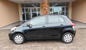 Toyota Yaris 1.3 5 Porte 75 cv Sol pieno