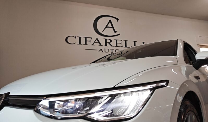 Volkswagen Golf 2.0 TDI 150 cv DSG R-Line pieno