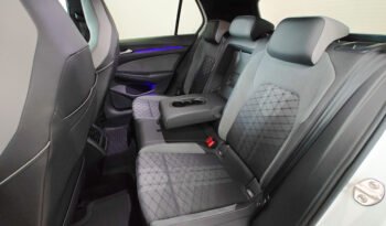 Volkswagen Golf 2.0 TDI 150 cv DSG R-Line pieno