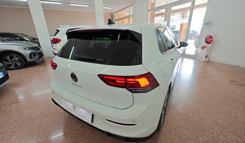 Volkswagen Golf 2.0 TDI 150 cv DSG R-Line pieno