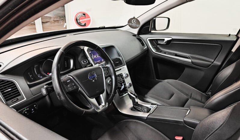 Volvo XC60 2.0 d4 Business 190cv Geartronic pieno