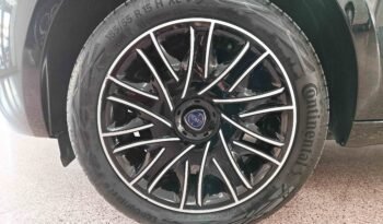 Lancia Ypsilon 1.0 Firefly Hybrid Platinum S&S pieno