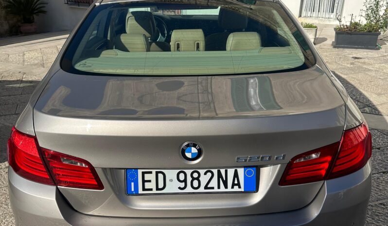 BMW Serie 5 520d Efficient Dynamics 184 cv Futura pieno