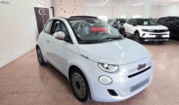 Fiat 500C 1.0 Hybrid Dolcevita pieno