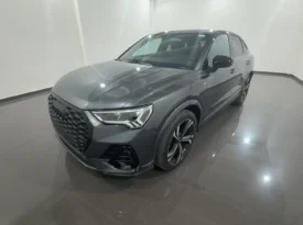 Audi Q3 Sportback 35 2.0 tdi Identity Black  S-Line