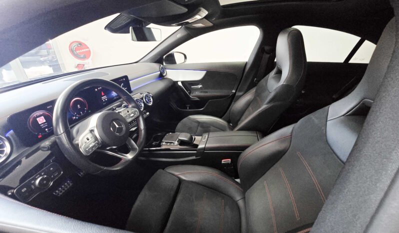 Mercedes-Benz CLA220d AMG 4-Matic 190 cv Black Edition pieno