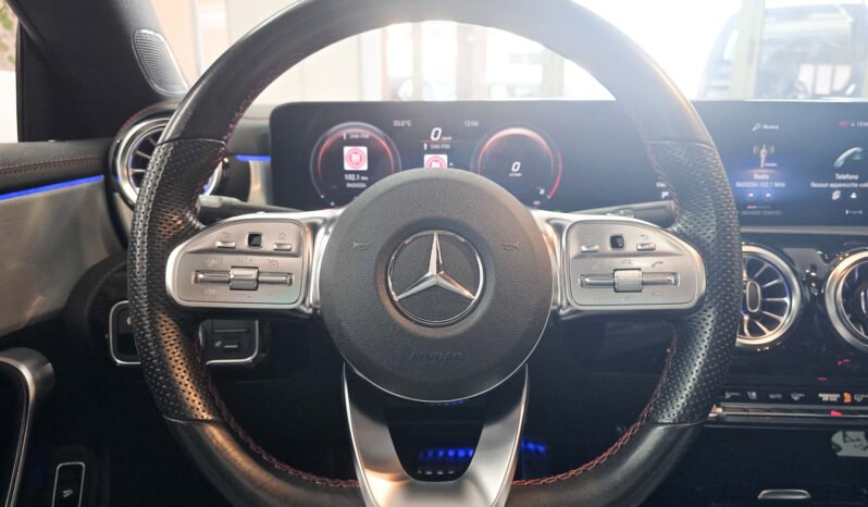 Mercedes-Benz CLA220d AMG 4-Matic 190 cv Black Edition pieno