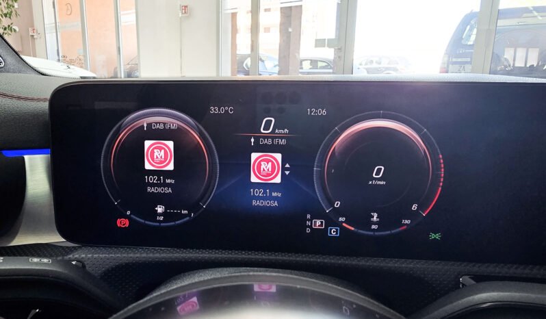 Mercedes-Benz CLA220d AMG 4-Matic 190 cv Black Edition pieno