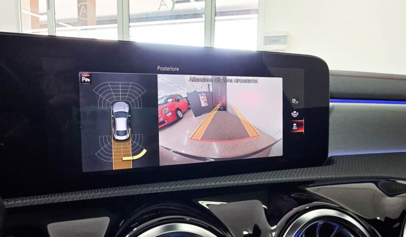 Mercedes-Benz CLA220d AMG 4-Matic 190 cv Black Edition pieno