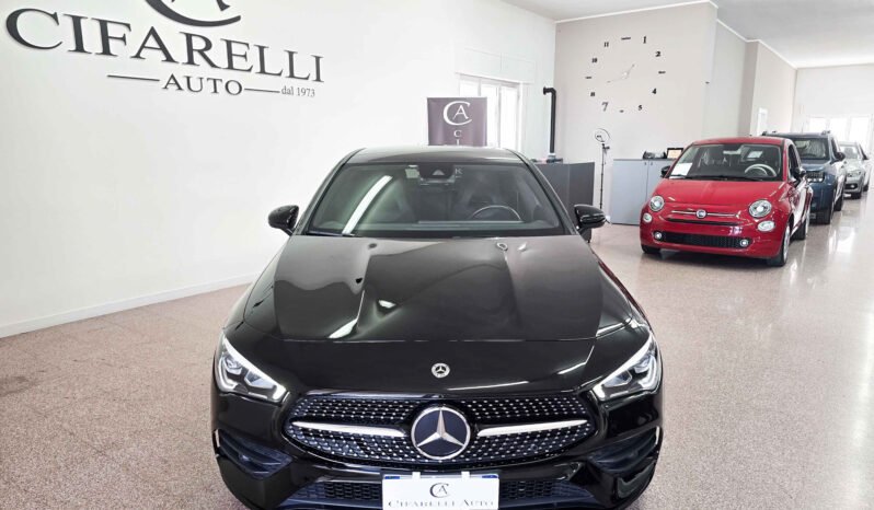 Mercedes-Benz CLA220d AMG 4-Matic 190 cv Black Edition pieno