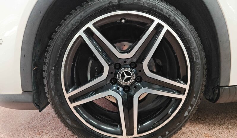 Mercedes-Benz GLA 200d AMG Premium pieno