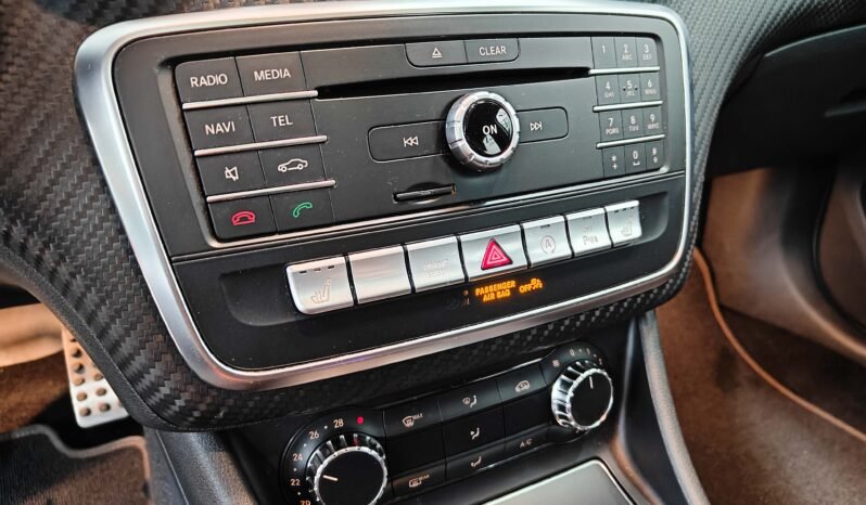 Mercedes-Benz GLA 200d AMG Premium pieno