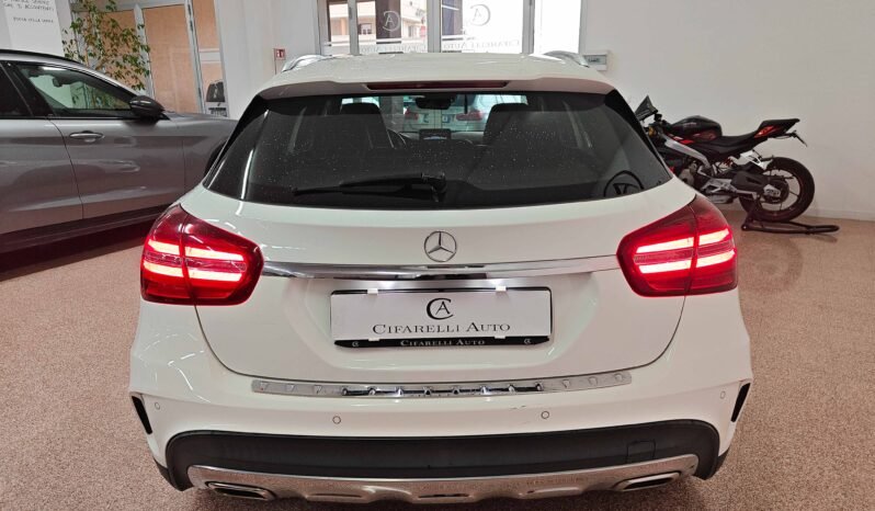 Mercedes-Benz GLA 200d AMG Premium pieno