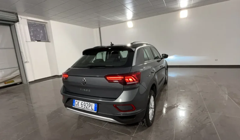 Volkswagen T-Roc 1.0 tsi Life 110cv pieno