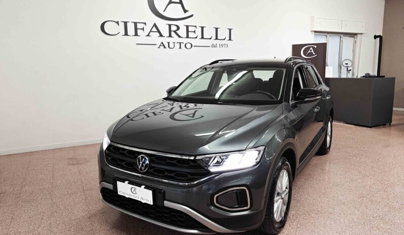 Volkswagen T-Roc 1.0 TSi Life 110 cv pieno