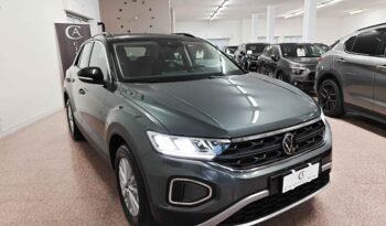 Volkswagen T-Roc 1.0 TSi Life 110 cv pieno