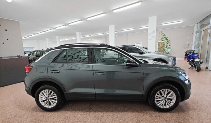Volkswagen T-Roc 1.0 TSi Life 110 cv pieno