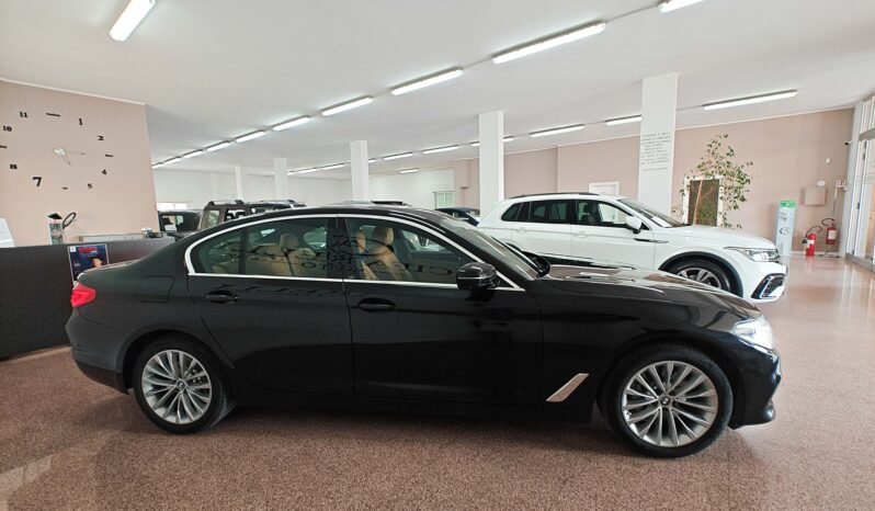 BMW Serie 5 530i xDrive 252 cv Luxury Individual auto pieno