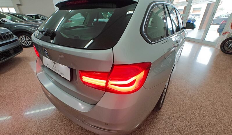 BMW Serie 3 320d 190 cv Business Advantage Touring auto pieno