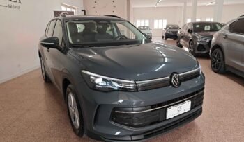 Volkswagen Tiguan 2.0 TDI Life 150 cv DSG pieno