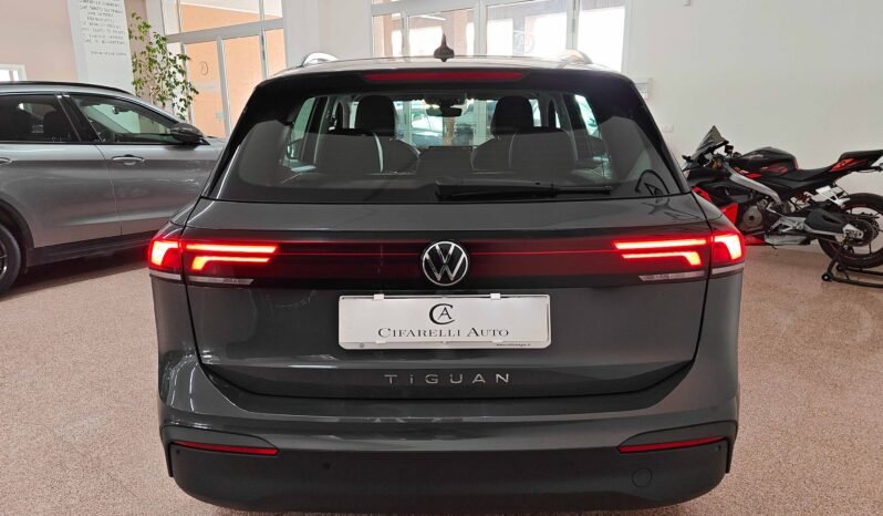 Volkswagen Tiguan 2.0 TDI Life 150 cv DSG pieno