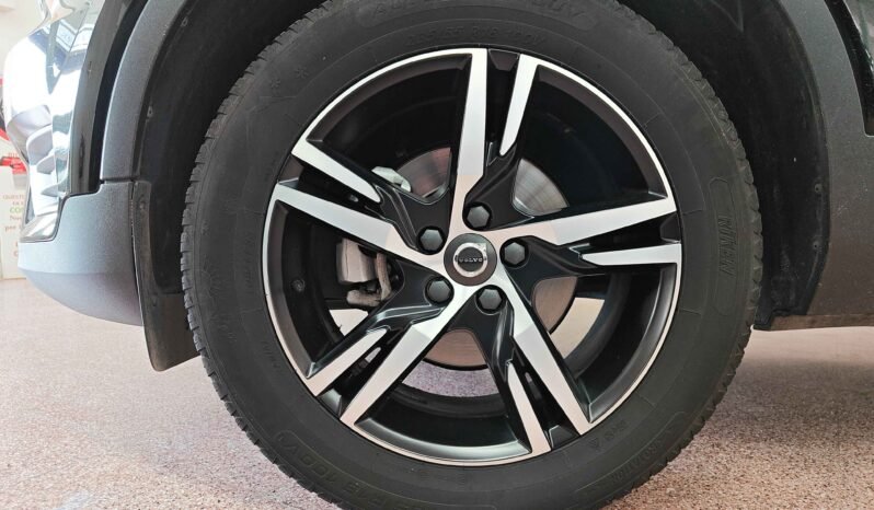Volvo XC40 D3 2.0d R-Design 150 cv pieno