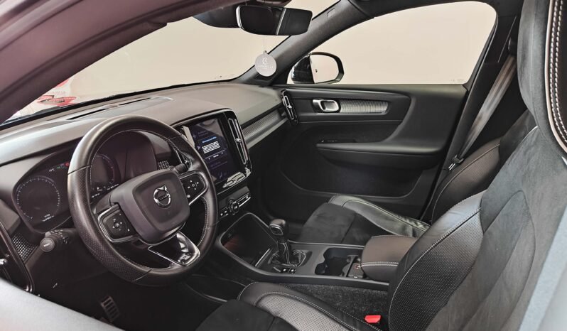 Volvo XC40 D3 2.0d R-Design 150 cv pieno