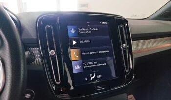 Volvo XC40 D3 2.0d R-Design 150 cv pieno