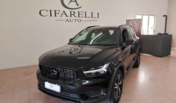 Volvo XC40 D3 2.0d R-Design 150 cv pieno