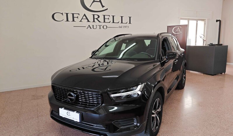 Volvo XC40 D3 2.0d R-Design 150 cv pieno