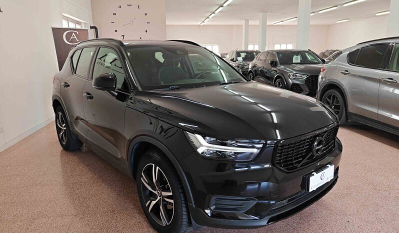 Volvo XC40 D3 2.0d R-Design 150 cv pieno