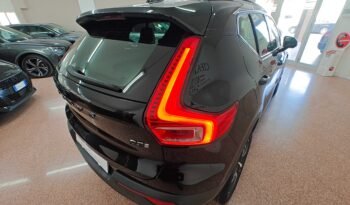 Volvo XC40 D3 2.0d R-Design 150 cv pieno