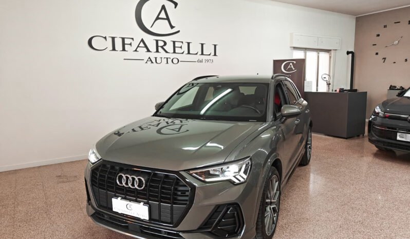 Audi Q3 2.0 TDI S-Line 150 cv pieno