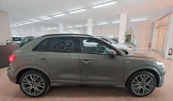 Audi Q3 2.0 TDI S-Line 150 cv pieno