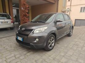 Toyota Urban Cruiser 1.4 D-4D AWD 90 cv
