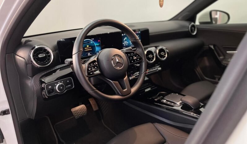 Mercedes-Benz Classe A a180d Sport auto pieno